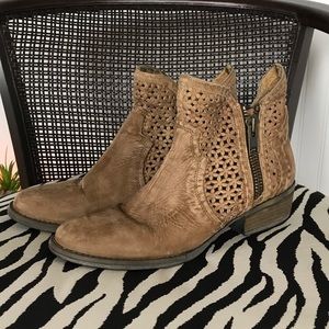 Circle G short boots